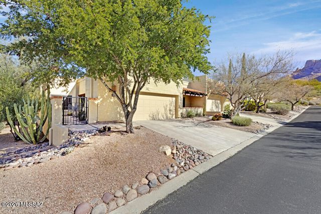 1071 Camino Corrida, Oro Valley, AZ 85704