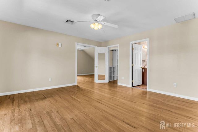 6 Middlesex Road, Matawan, NJ 07747