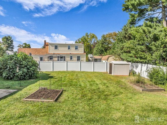 6 Middlesex Road, Matawan, NJ 07747