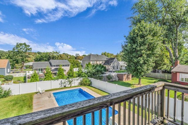 6 Middlesex Road, Matawan, NJ 07747