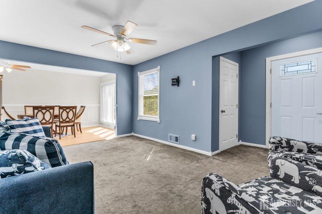 6 Middlesex Road, Matawan, NJ 07747