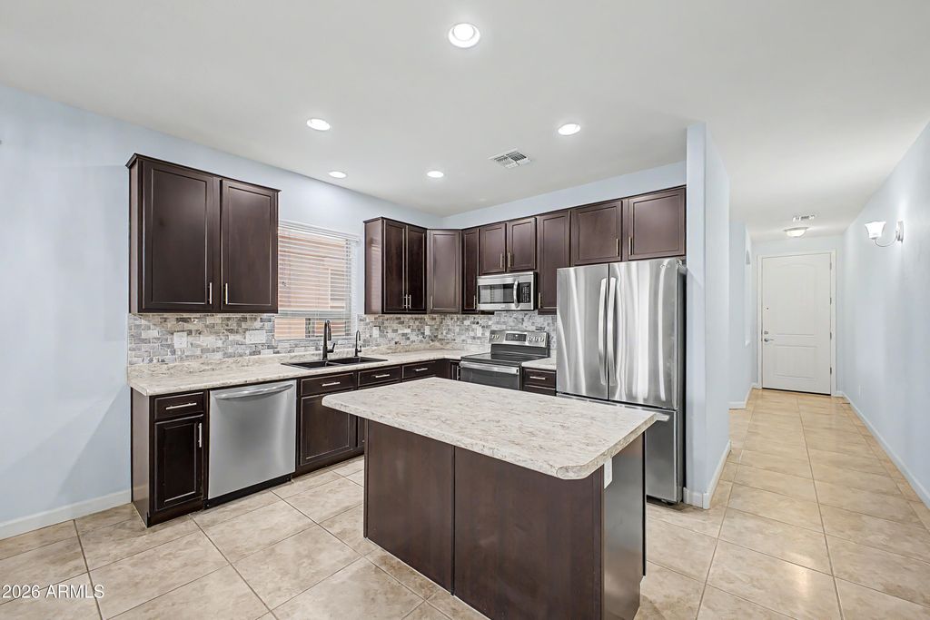 4891 E SUNSTONE Drive, San Tan Valley, AZ 85143 — photo 5