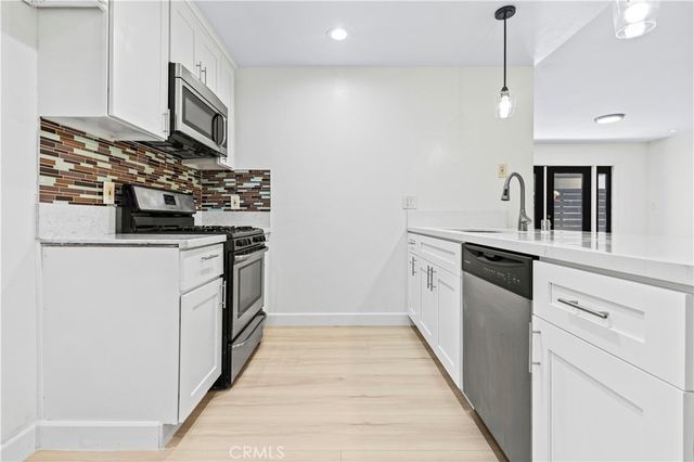 2121 Beloit Avenue 112, Los Angeles, CA 90025