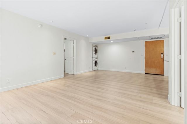 2121 Beloit Avenue 112, Los Angeles, CA 90025