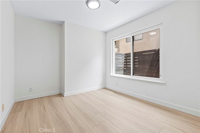 2121 Beloit Avenue 112, Los Angeles, CA 90025
