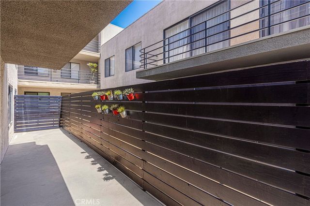2121 Beloit Avenue 112, Los Angeles, CA 90025