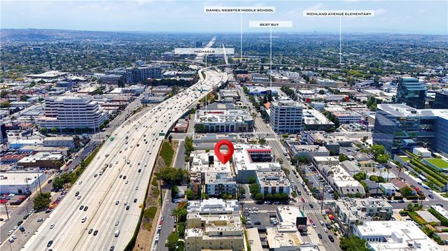 2121 Beloit Avenue 112, Los Angeles, CA 90025