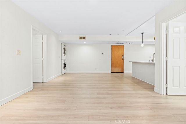2121 Beloit Avenue 112, Los Angeles, CA 90025