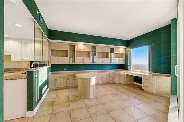 8665 Bay Colony DR # 2003, Naples, FL 34108