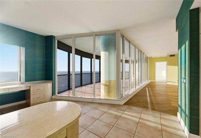 8665 Bay Colony DR # 2003, Naples, FL 34108