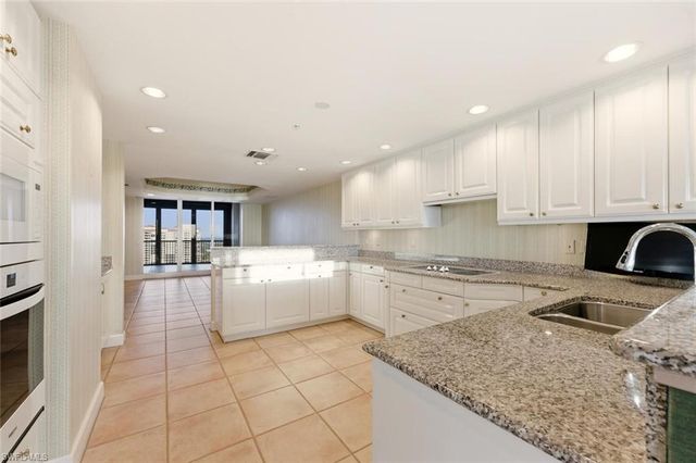 8665 Bay Colony DR # 2003, Naples, FL 34108