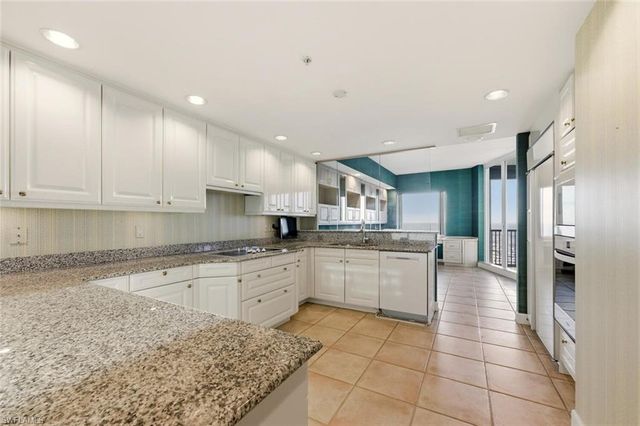 8665 Bay Colony DR # 2003, Naples, FL 34108