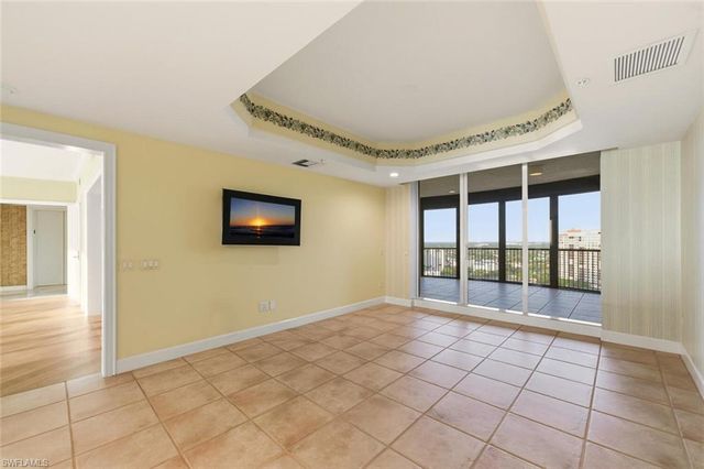 8665 Bay Colony DR # 2003, Naples, FL 34108