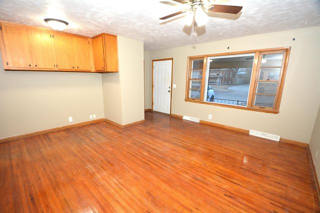 1919 W Rita Ave, Wichita, KS 67213