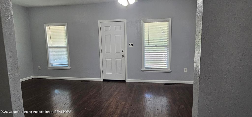 817 Middle Street, Lansing, MI 48915