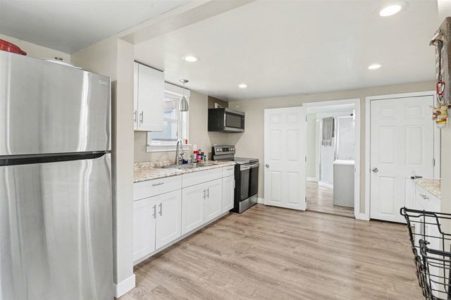 218 E Vienna Street, Schoolcraft, MI 49087