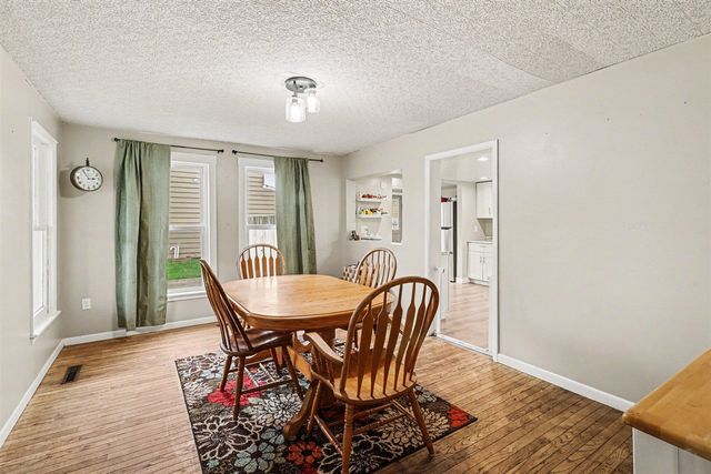218 E Vienna Street, Schoolcraft, MI 49087