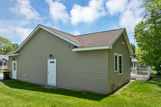 28 Linny Lane, Laconia, NH 03246