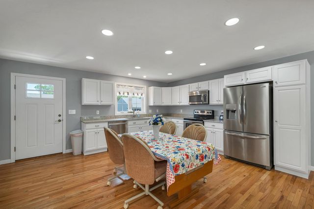 28 Linny Lane, Laconia, NH 03246