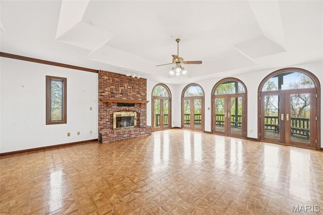 18230 Hager Lane, Chesterfield, MO 63005