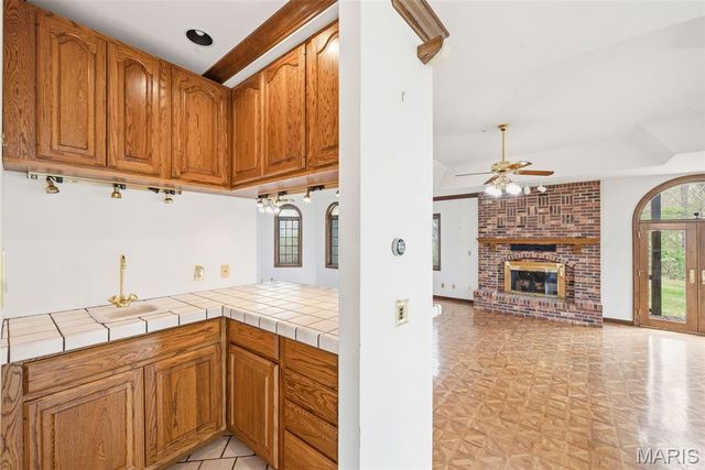 18230 Hager Lane, Chesterfield, MO 63005