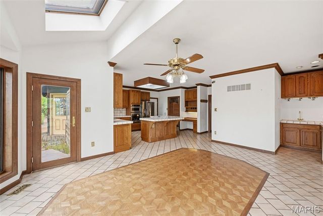 18230 Hager Lane, Chesterfield, MO 63005