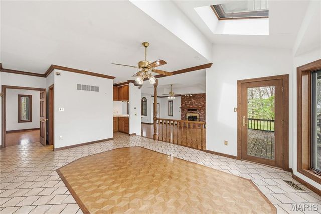 18230 Hager Lane, Chesterfield, MO 63005