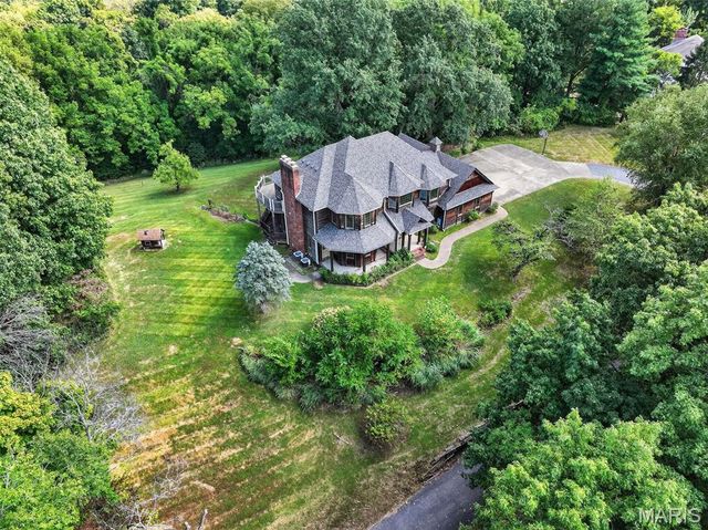 18230 Hager Lane, Chesterfield, MO 63005