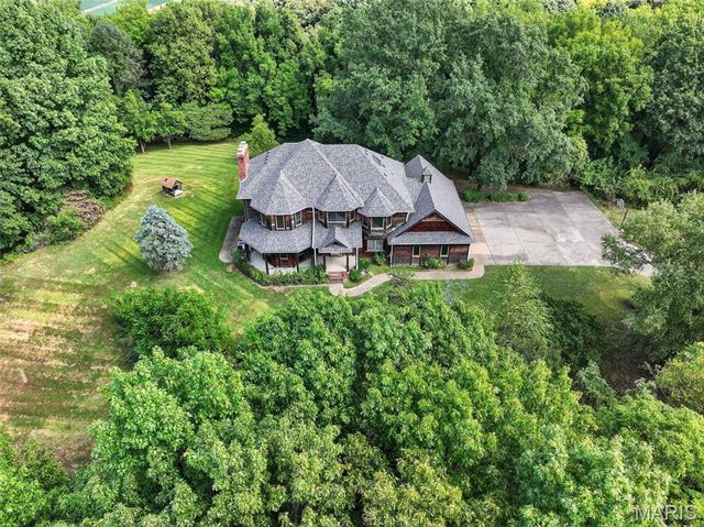 18230 Hager Lane, Chesterfield, MO 63005