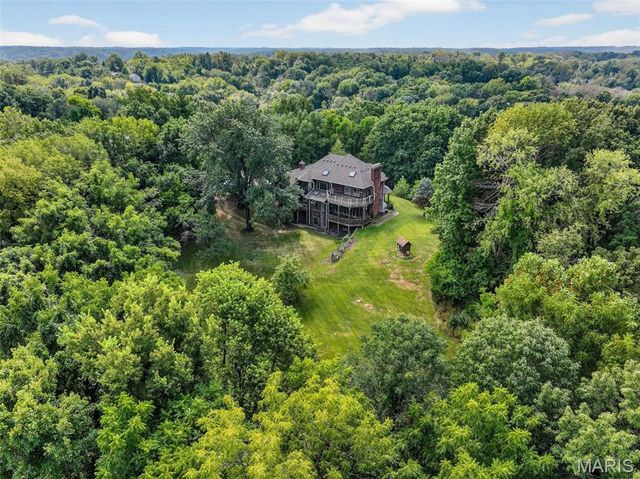 18230 Hager Lane, Chesterfield, MO 63005