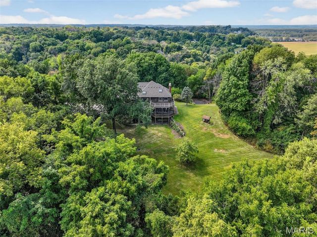 18230 Hager Lane, Chesterfield, MO 63005
