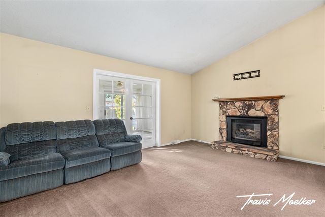 4582 Sutton Place, Grandville, MI 49418