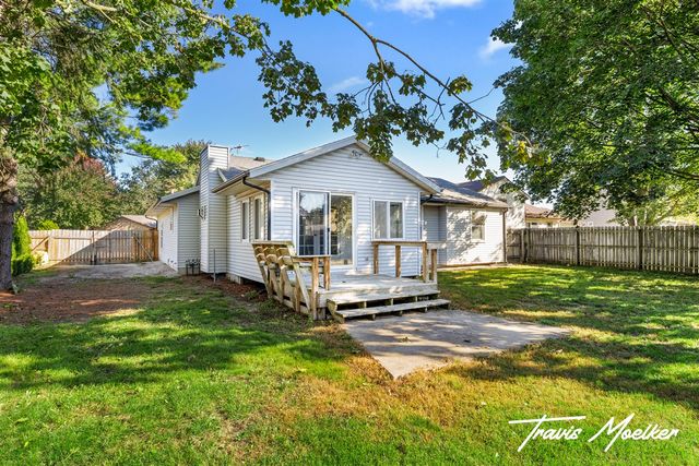 4582 Sutton Place, Grandville, MI 49418