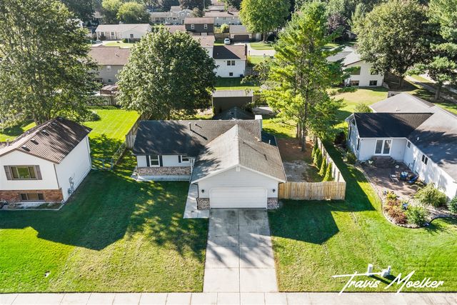 4582 Sutton Place, Grandville, MI 49418
