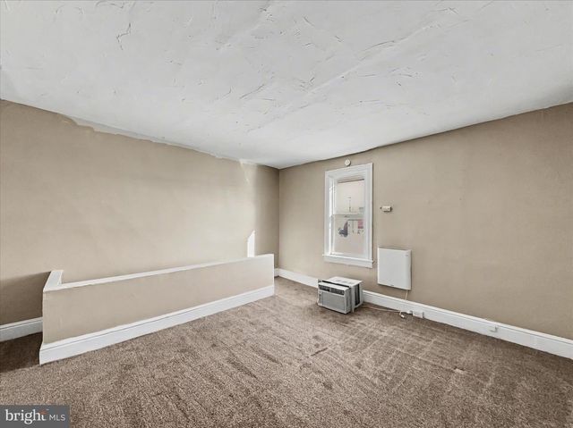 830 E PHILADELPHIA ST, York, PA 17403