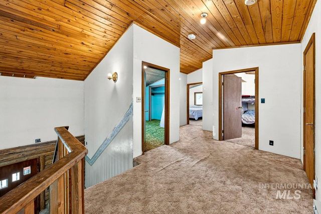 14211 Lake Shore Dr., Nampa, ID 83686