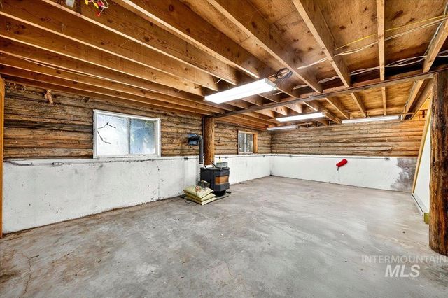 14211 Lake Shore Dr., Nampa, ID 83686