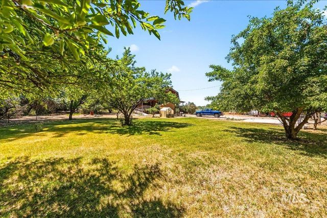 14211 Lake Shore Dr., Nampa, ID 83686
