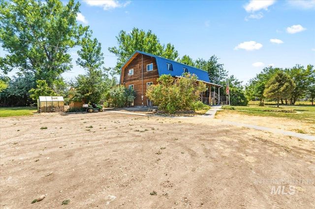 14211 Lake Shore Dr., Nampa, ID 83686