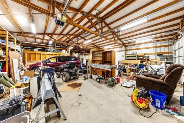 14211 Lake Shore Dr., Nampa, ID 83686