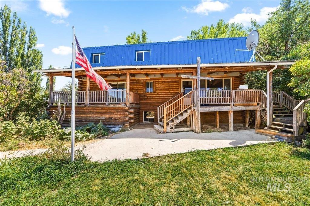 14211 Lake Shore Dr., Nampa, ID 83686
