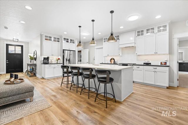 390 Fox Lantern Ct, Middleton, ID 83644