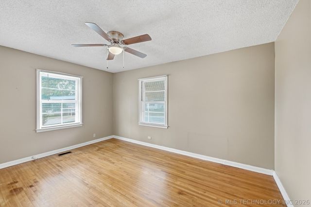 1117 Pin Oak Court, Sand Springs, OK 74063