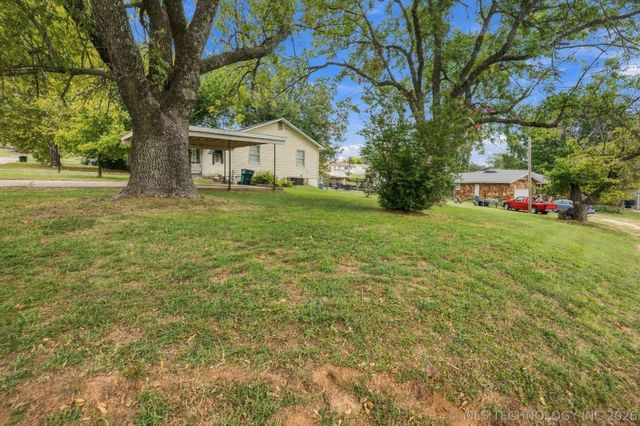1117 Pin Oak Court, Sand Springs, OK 74063