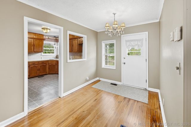 1117 Pin Oak Court, Sand Springs, OK 74063