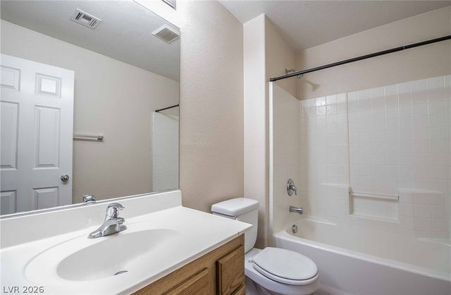3925 MEADOW FOXTAIL Drive, Las Vegas, NV 89122