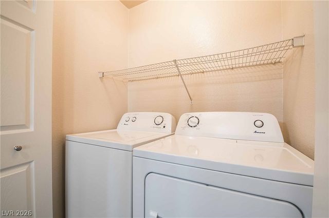 3925 MEADOW FOXTAIL Drive, Las Vegas, NV 89122