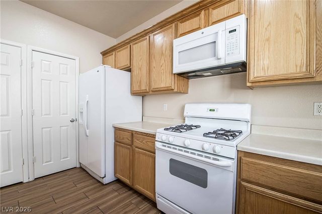3925 MEADOW FOXTAIL Drive, Las Vegas, NV 89122