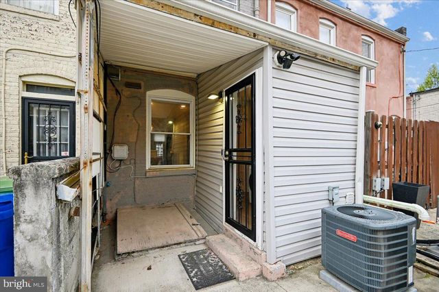 104 N BELNORD AVE, Baltimore, MD 21224