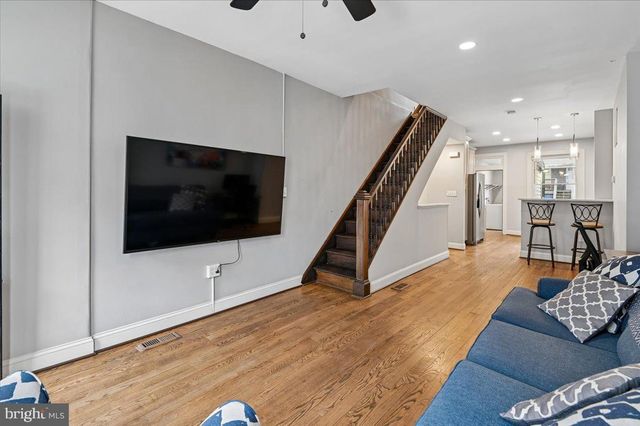 104 N BELNORD AVE, Baltimore, MD 21224